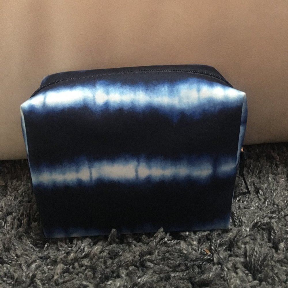 Tory Burch Printed Brigitte Cosmetic Pouch - Picture 5 of 7